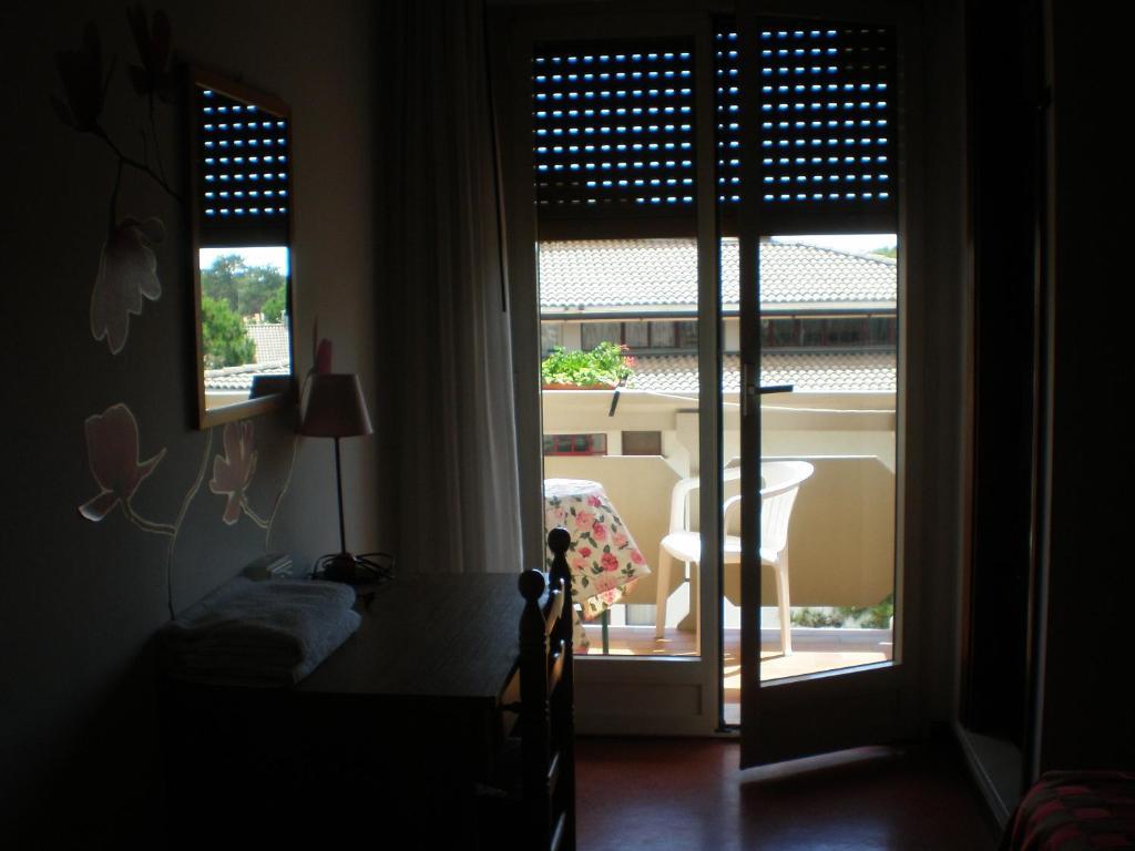 Hotel Rosapineta - Adults Only Lignano Sabbiadoro Rum bild