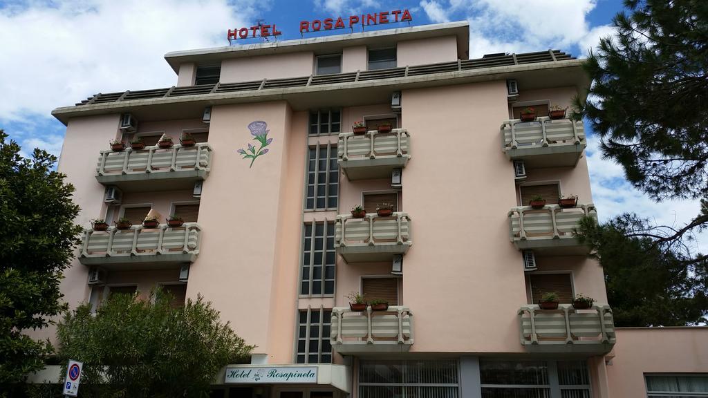Hotel Rosapineta - Adults Only Lignano Sabbiadoro Exteriör bild